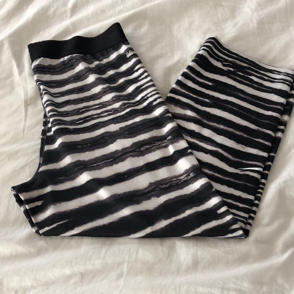 Workout Wear - Picture 2 of 5